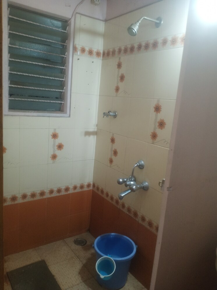 Bathroom, shubhankar-apartment-kothrud 1 Bedroom 550 Sq.Ft. Apartment In Kothrud Pune 6402952