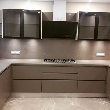 Kitchen in 3.5 BHK Apartment at DLF Regency Park II, Sector 27 – for Sale