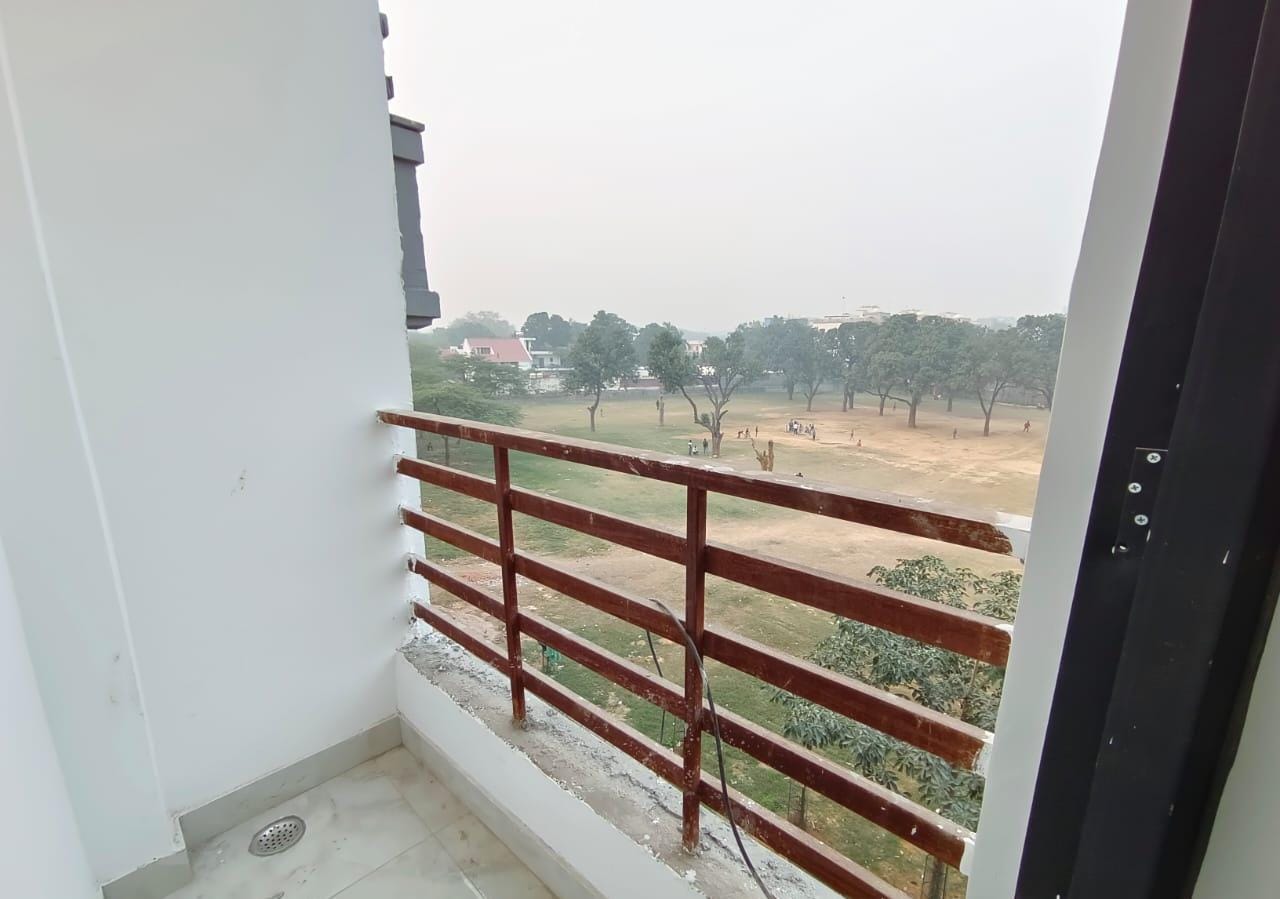 Rental 1 Bedroom 550 Sq.Ft. Builder Floor in Mehrauli Gurgaon Road