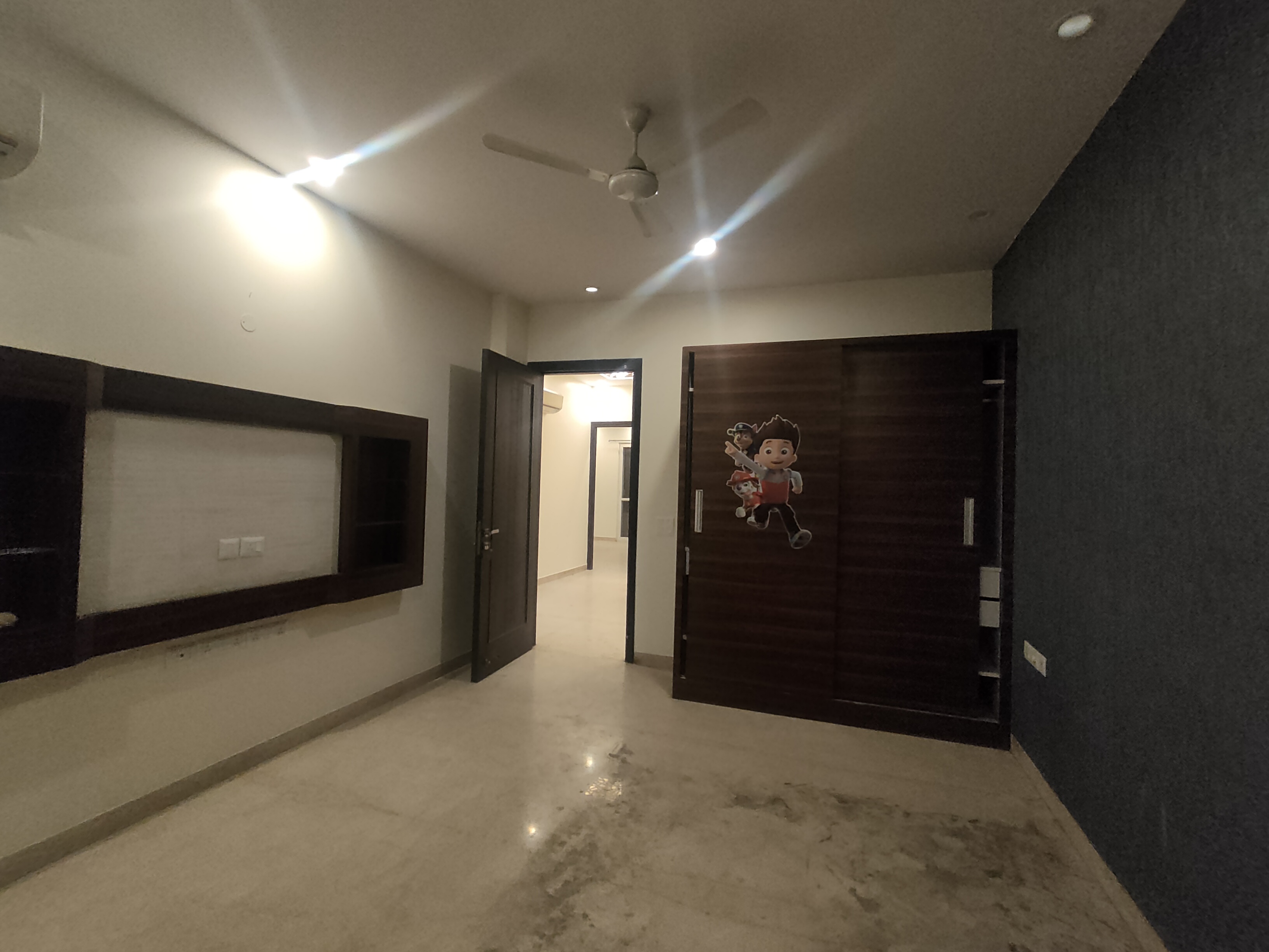 Rental 3 Bedroom 2100 Sq.Ft. Builder Floor in Unitech Greenwood City