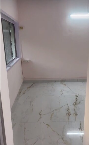 Master Bedroom in 2 BHK Apartment at Tarapore Gardens, Andheri West – for Rent