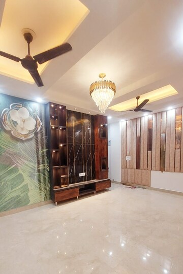 Living Room in 3 BHK Apartment at Dwarka Mor – for Rent