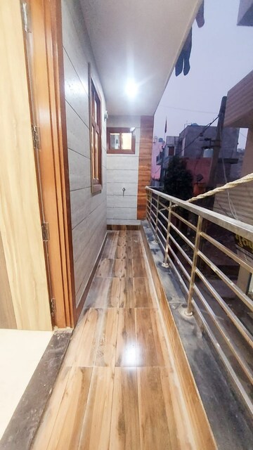 Balcony in 3 BHK Apartment at Dwarka Mor – for Rent