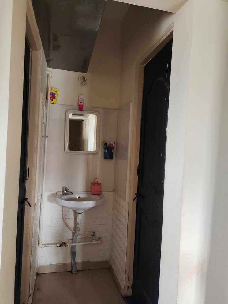 Bathroom, jayshree-residency 1 Bedroom 518 Sq.Ft. Apartment In Shivane Pune 6407165