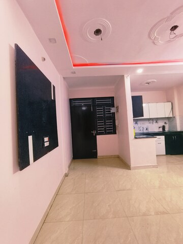 Room in 2 BHK Apartment at Dwarka Mor – for Rent