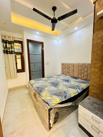 Bedroom in 2 BHK Apartment at Dwarka Mor – for Rent