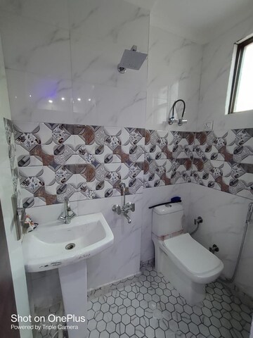 Bathroom in 2 BHK Apartment at Dwarka Mor – for Rent
