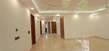 Building Lobby in 3.5 BHK Apartment at M3M Golf Estate, Sector 65 – for Sale