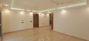 Room in 3.5 BHK Apartment at M3M Golf Estate, Sector 65 – for Sale