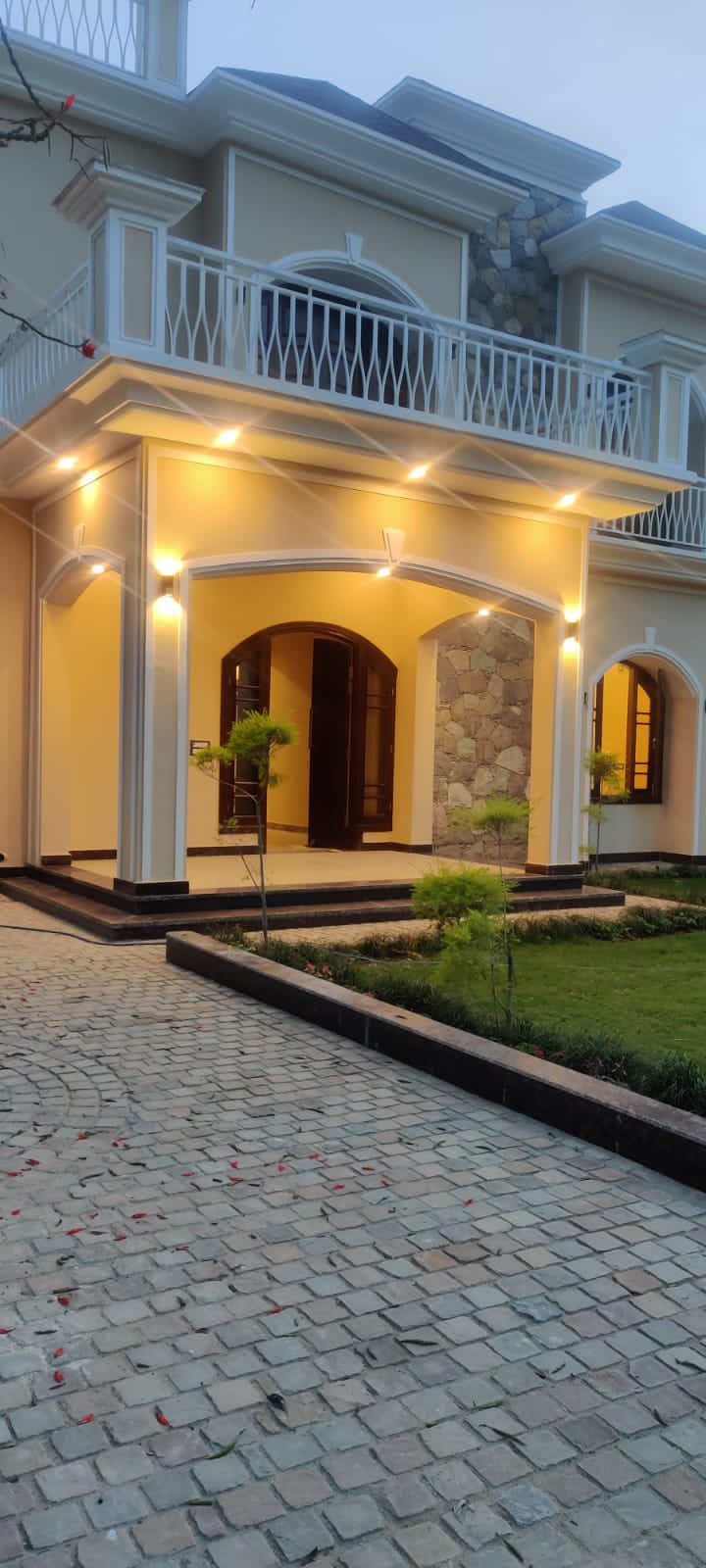 Resale 5 Bedroom 600 Sq.Yd. Independent House in Malsi Dehradun 6409350