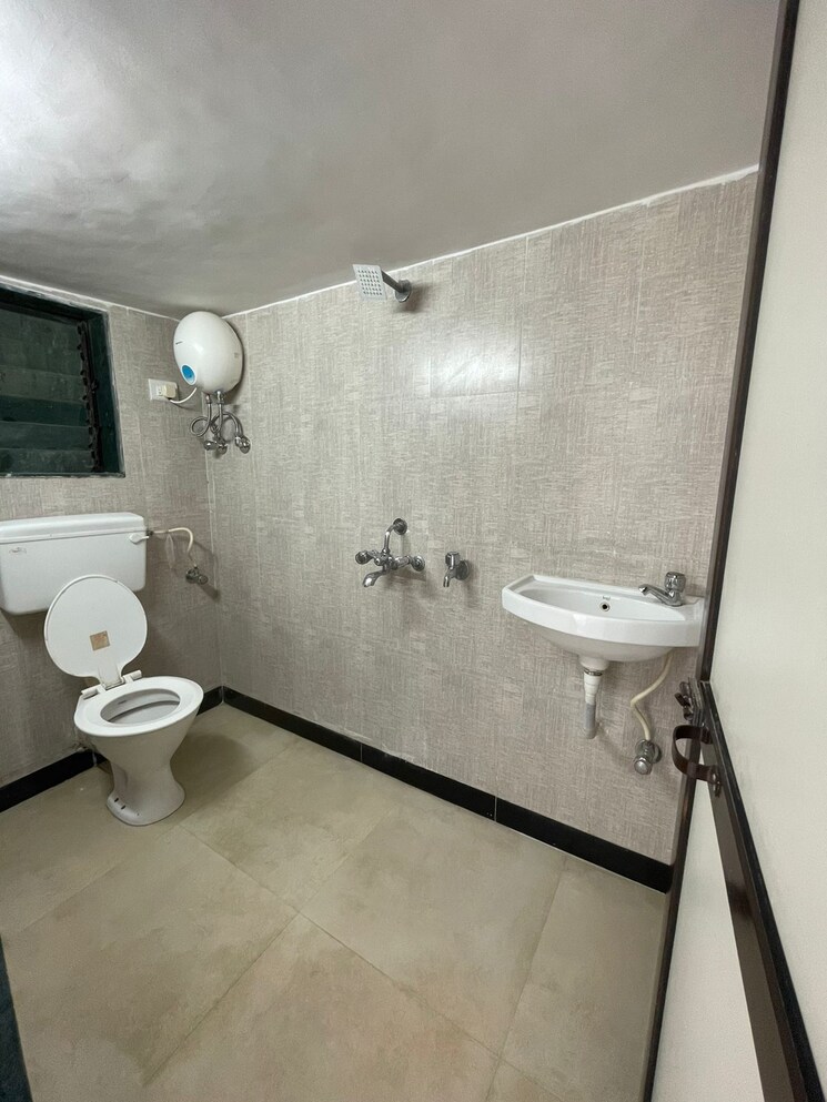 Bathroom, darshan-arihant-height 1 Bedroom 370 Sq.Ft. Apartment In Byculla Mumbai 6410017