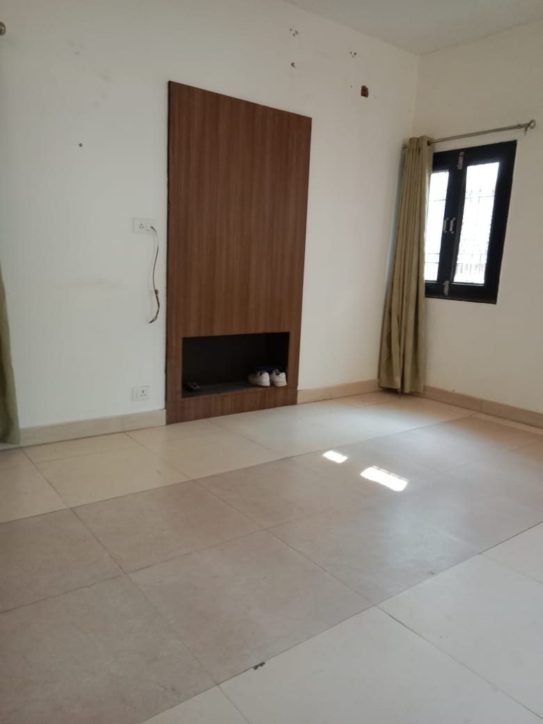 3 BHK Apartment For Resale in Vasant Kunj Delhi  6410233