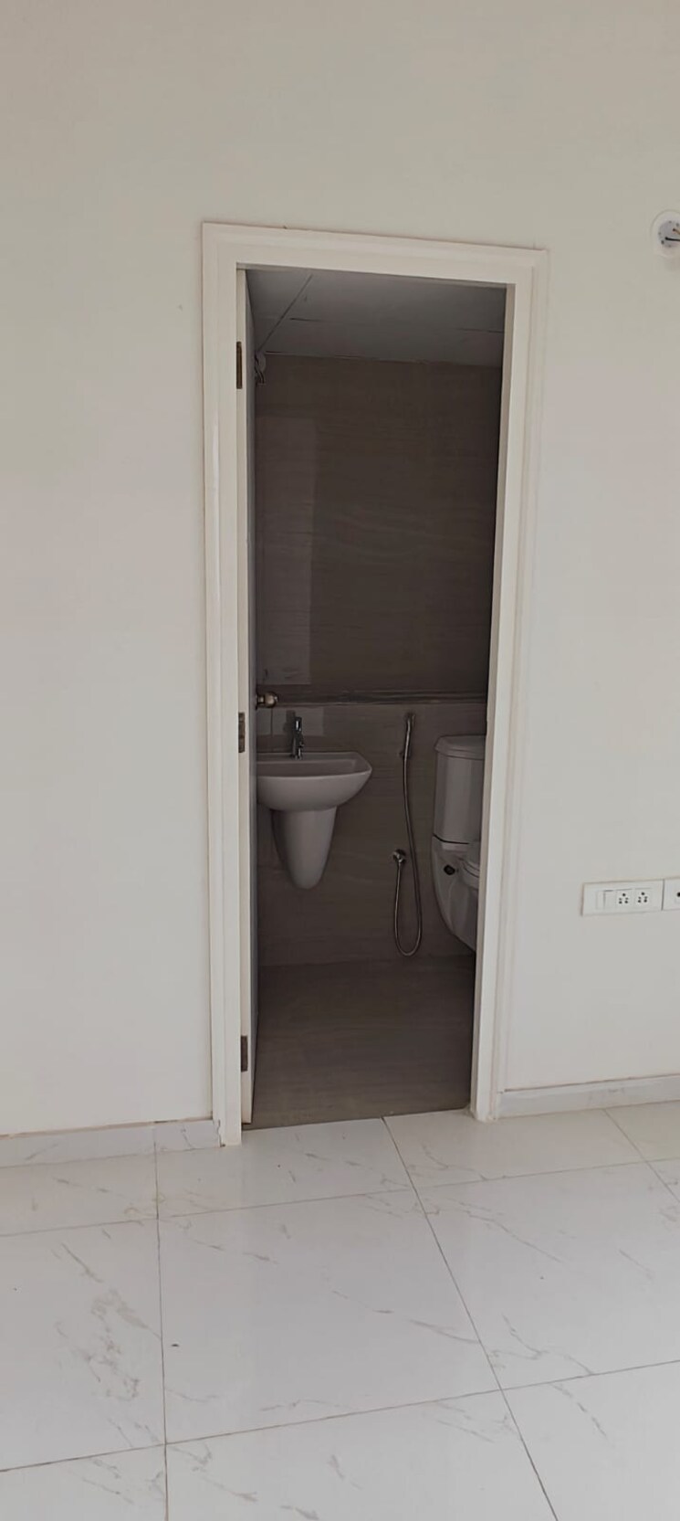 Bathroom, runwal-gardens-phase-i 1 Bedroom 465 Sq.Ft. Apartment In Dombivli East Thane 6411797