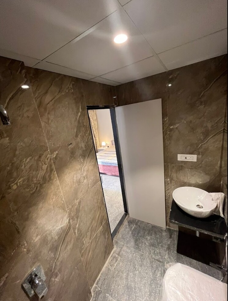 Bathroom, larkins-315-rio 3 Bedroom 986 Sq.Ft. Apartment In Panch Pakhadi Thane 6412340