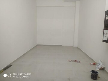 Room in  Office Space at Rustomjee Eaze Zone Mall, Malad West – for Rent