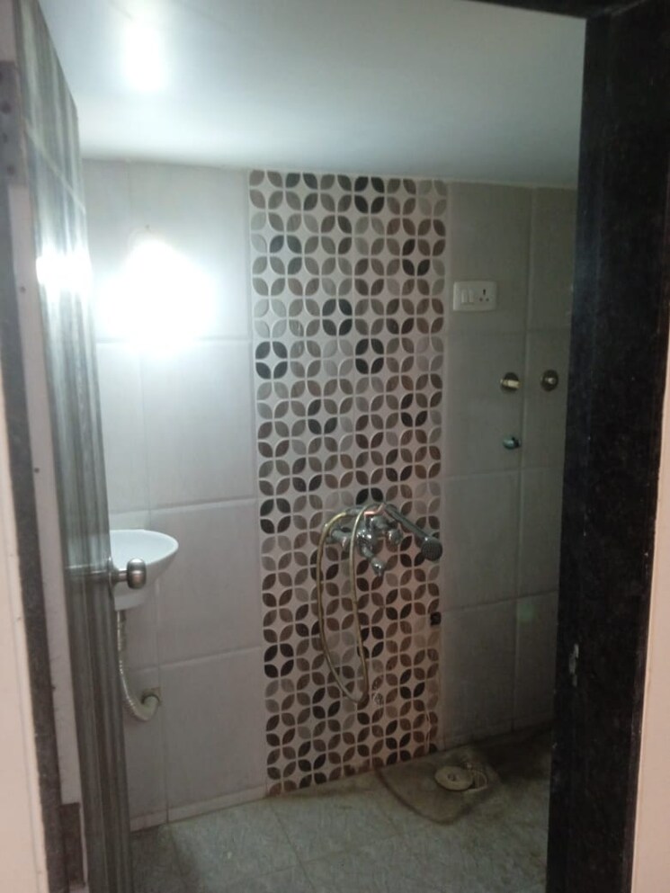 Bathroom, pil-towers 3 Bedroom 1100 Sq.Ft. Apartment In Vasai East Mumbai 6415440