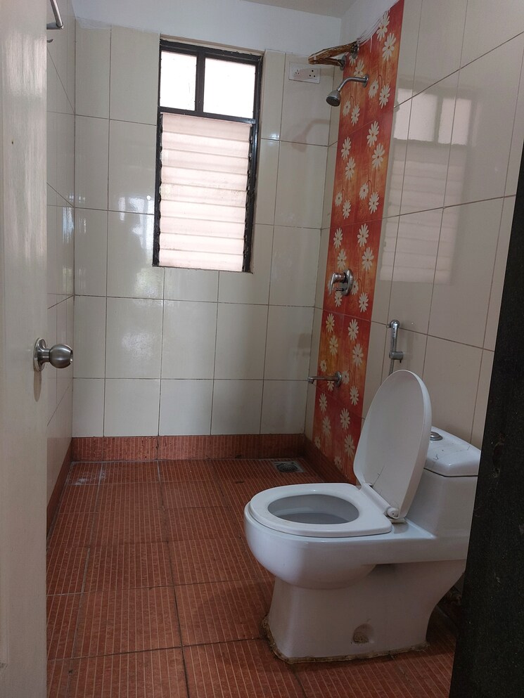 Bathroom, sarang-nanded-city 2 Bedroom 872 Sq.Ft. Apartment In Sinhagad Pune 6416577