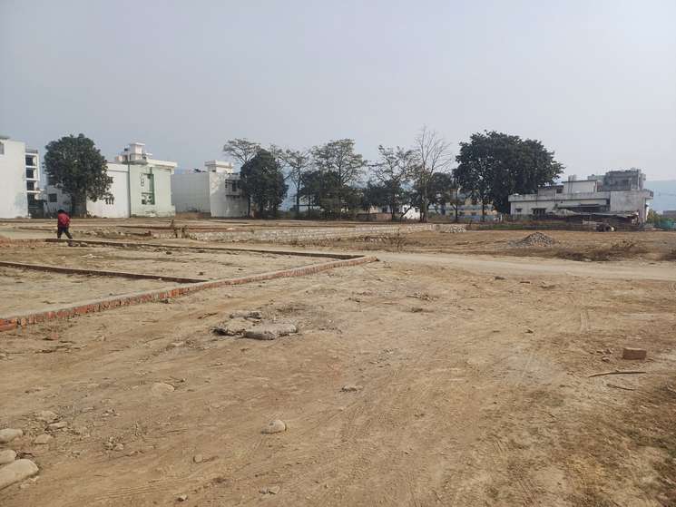100 Sq.Yd. Plot in Sahastradhara Road Dehradun