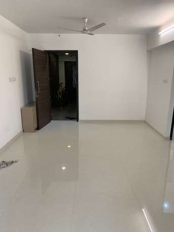 2 BHK Apartment For Rent in Gulmohar Road Mumbai 6419639