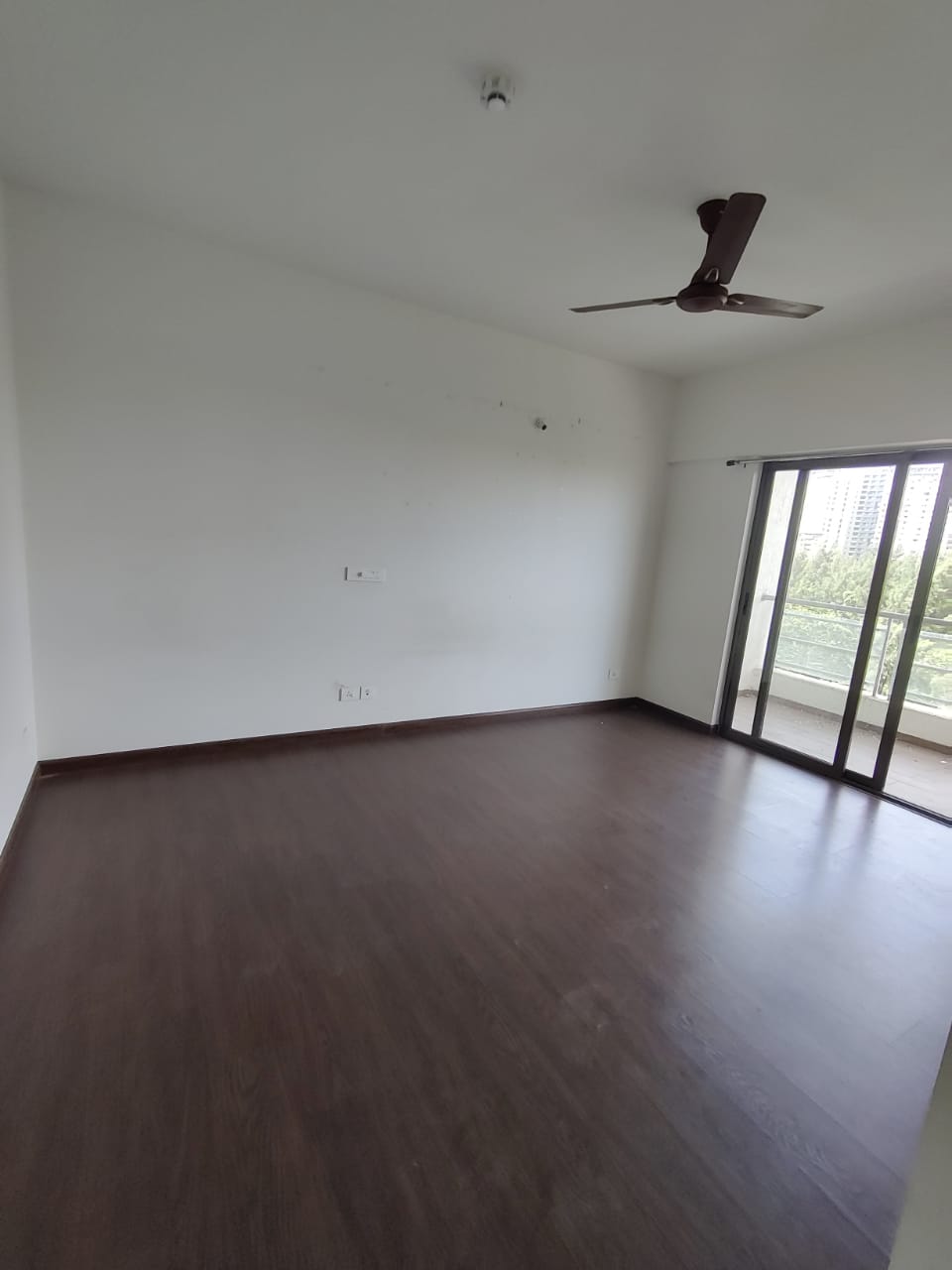 Rental 3 Bedroom 1380 Sq.Ft. Apartment in Paranjape Blue Ridge