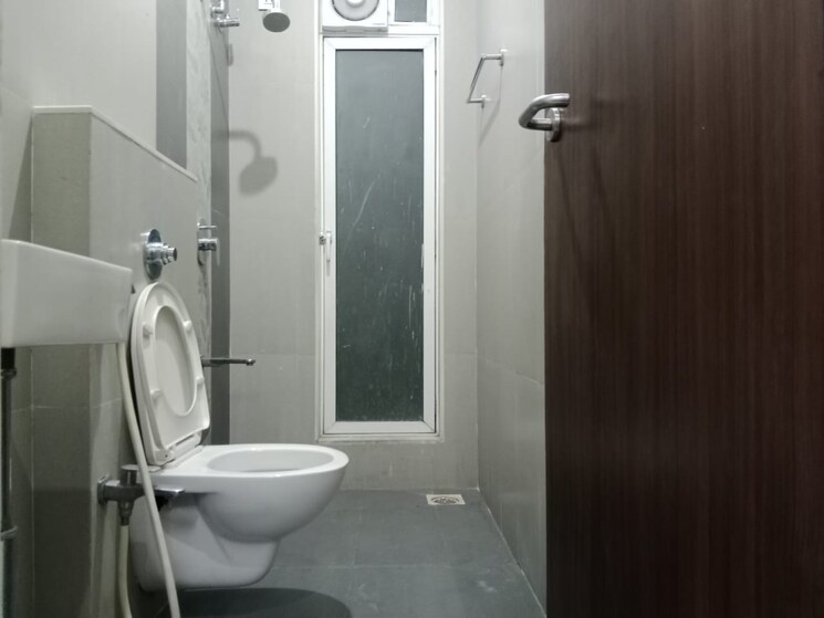 Bathroom, ashar-sapphire 3 Bedroom 900 Sq.Ft. Apartment In Kailash Nagar Thane 6420609