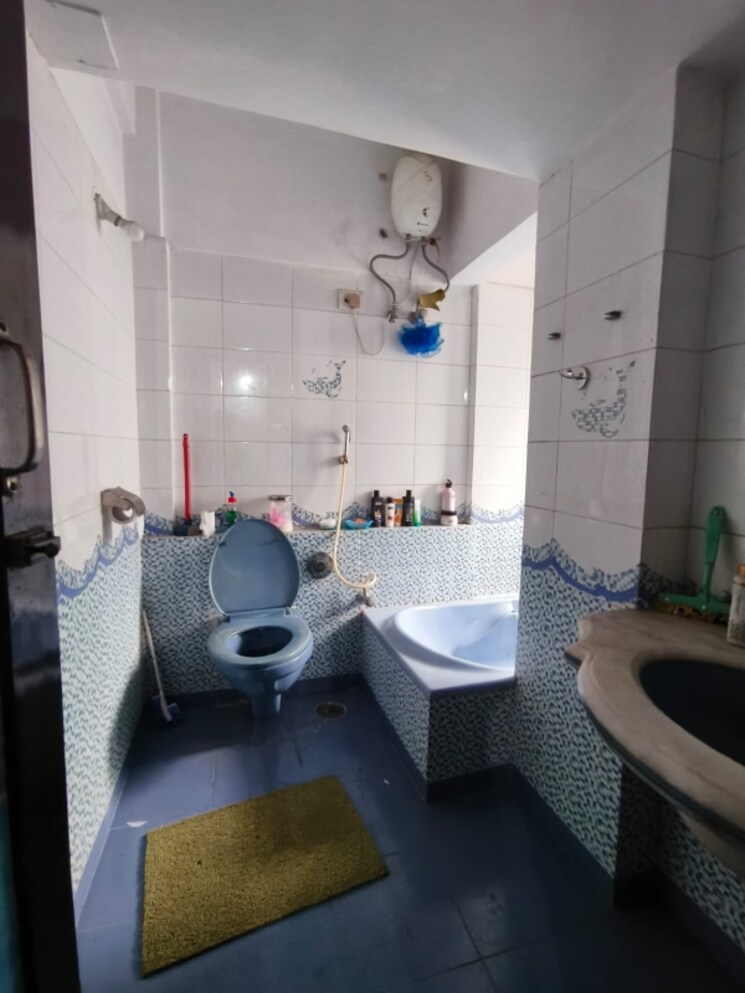 Bathroom, hill-garden 3 Bedroom 1200 Sq.Ft. Apartment In Manpada Thane 6420893