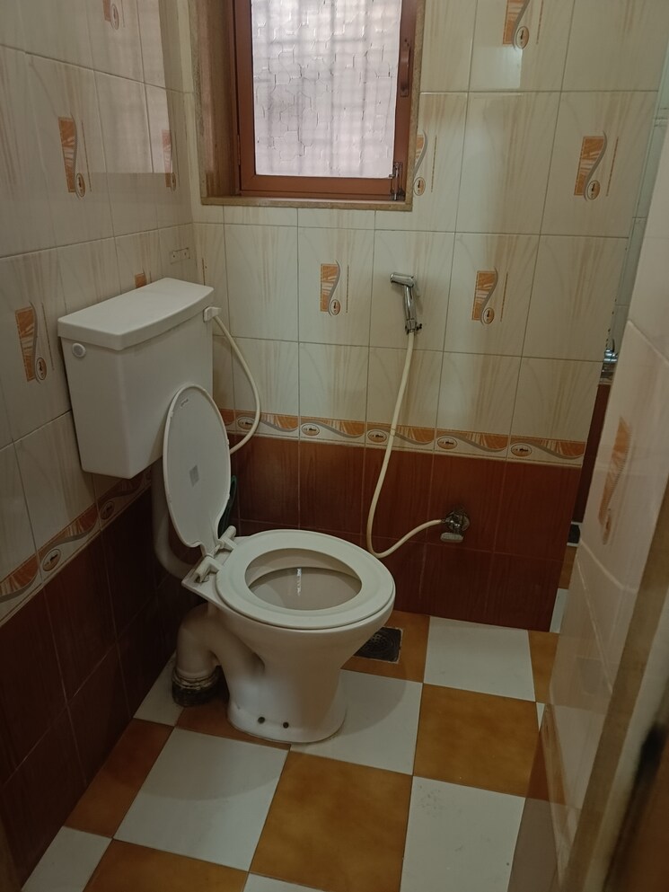 Bathroom, anita-nagar-chs 1 Bedroom 525 Sq.Ft. Apartment In Kandivali East Mumbai 6421829