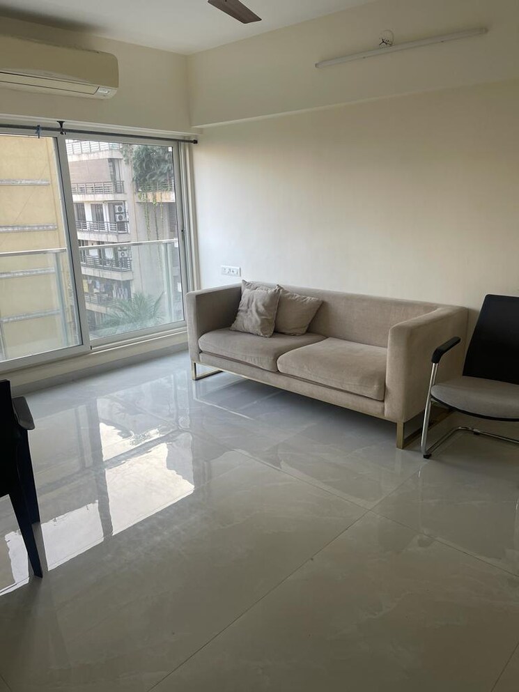 Living Room, juhu 3 Bedroom 1500 Sq.Ft. Apartment In Juhu Mumbai 6422089