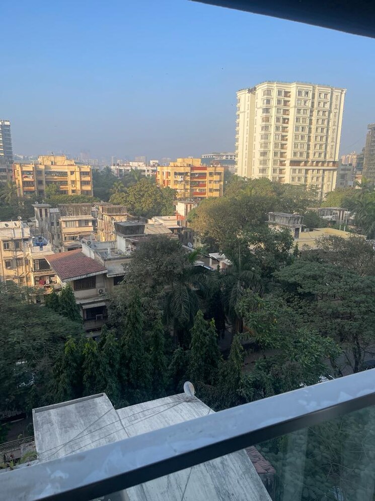 Balcony, juhu 3 Bedroom 1500 Sq.Ft. Apartment In Juhu Mumbai 6422089
