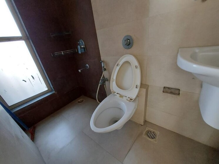 Bathroom, vijaya-heritage 3 Bedroom 1300 Sq.Ft. Apartment In Chembur Mumbai 6422092