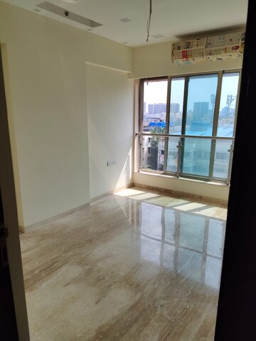 Room in 3 BHK Apartment at Juhu – for Sale