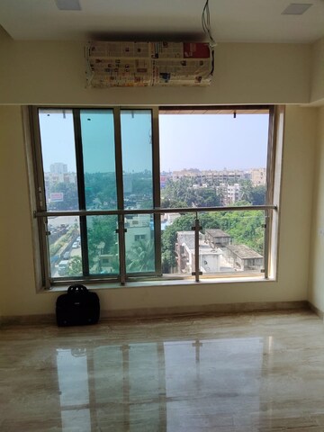 Room in 3 BHK Apartment at Juhu – for Sale