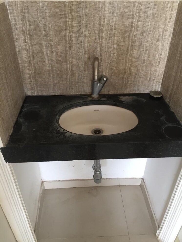 Bathroom, nayan-mountscape 1 Bedroom 600 Sq.Ft. Apartment In Pisoli Pune 6422597