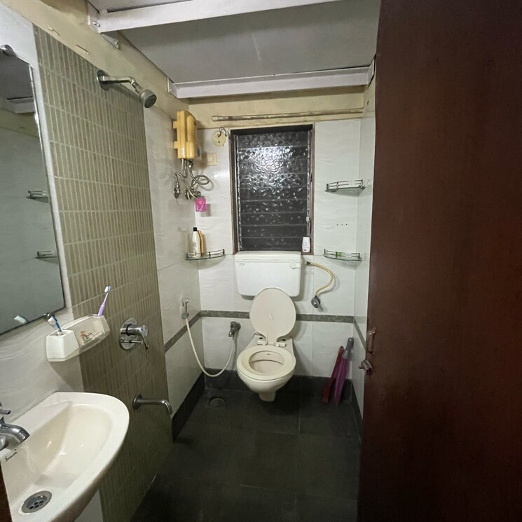 Bathroom, rajkamal-chs-tilak-nagar 2 Bedroom 620 Sq.Ft. Apartment In Tilak Nagar Mumbai 6422612