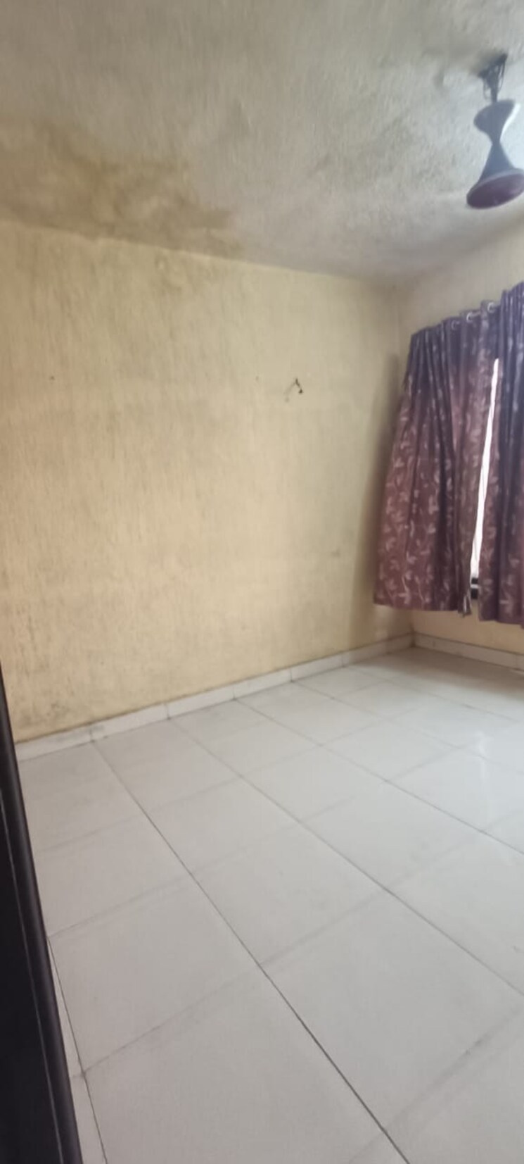 Room, flight-view-chs 1 Bedroom 350 Sq.Ft. Apartment In Santacruz East Mumbai 6422878