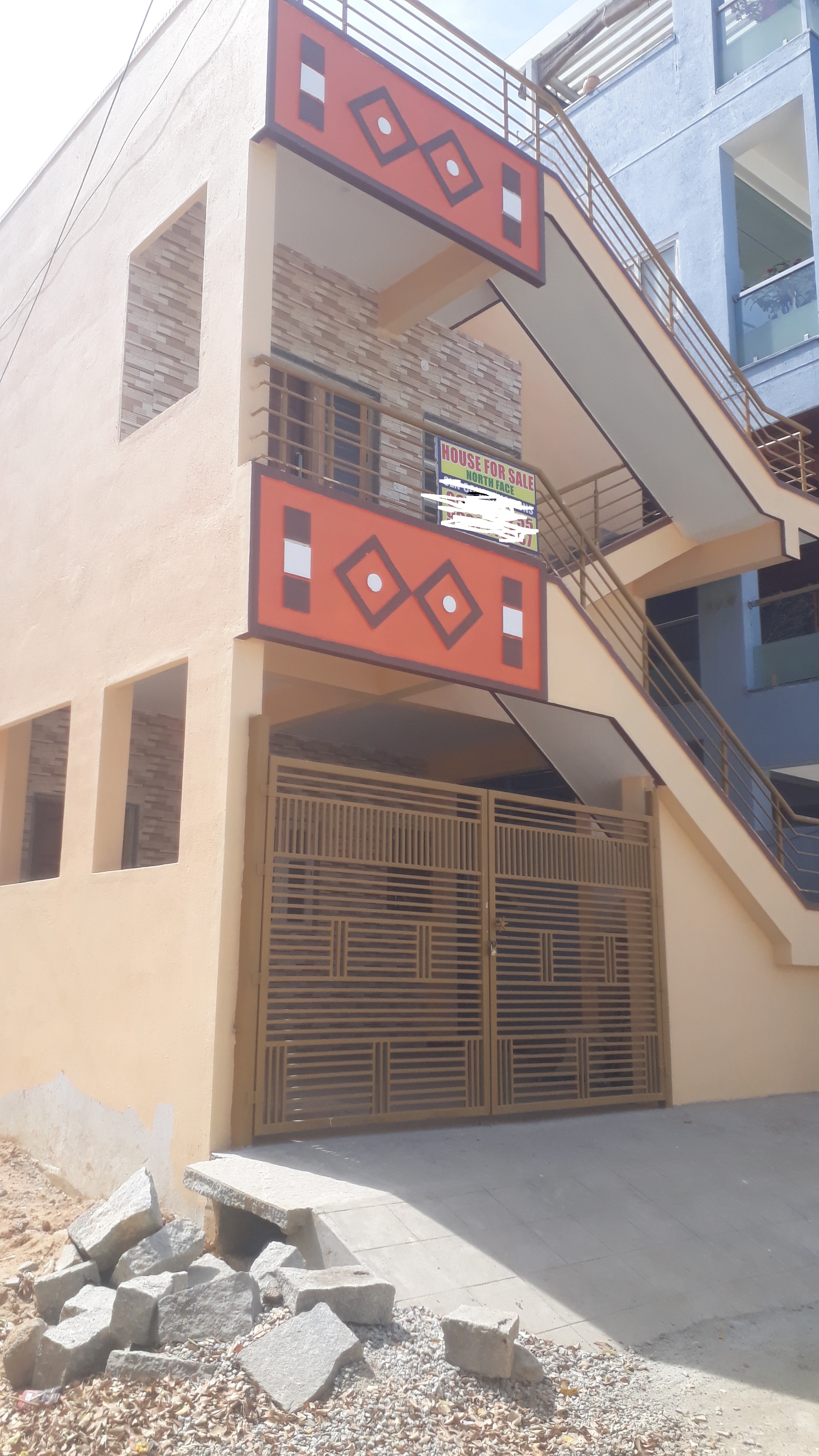 Resale 4 Bedroom 1400 Sq.Ft. Independent House in Ramamurthy Nagar