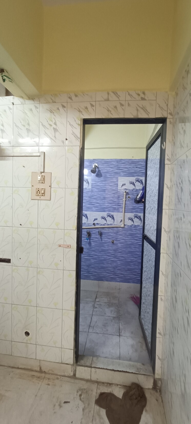 Bathroom, flight-view-chs 1 Bedroom 400 Sq.Ft. Apartment In Santacruz East Mumbai 6427960