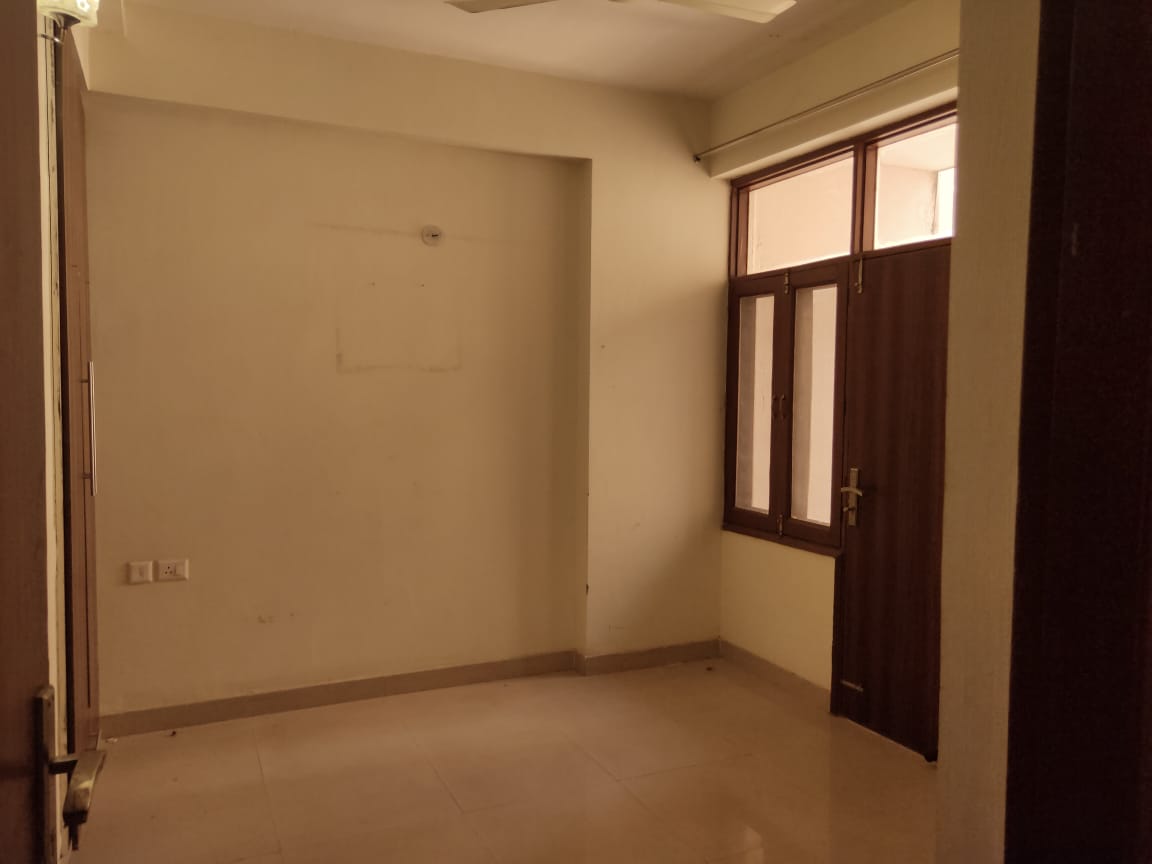 4 BHK Apartment For Resale in Amrapali Crystal Homes Sector 76 Noida 6428230