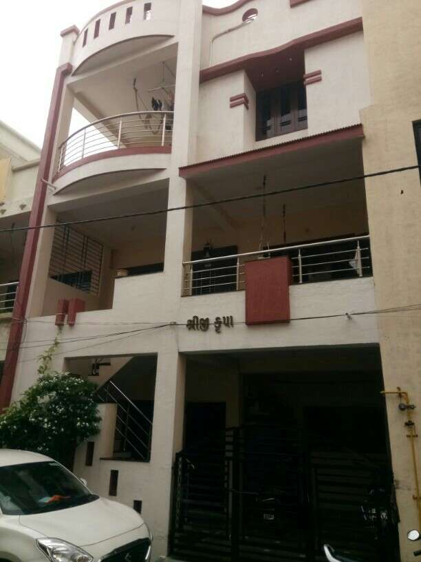 2 BHK Independent House For Rent in Adajan Surat 6429367
