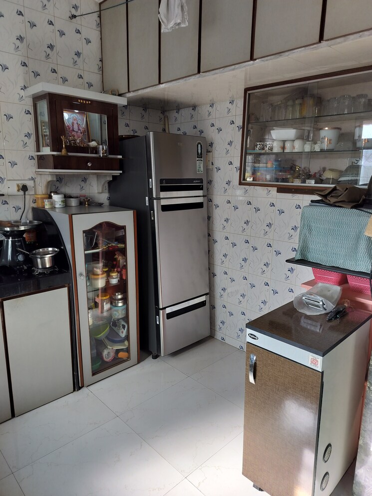 Living Room, yogi-palace-chs 1 Bedroom 500 Sq.Ft. Apartment In Borivali West Mumbai 6431434