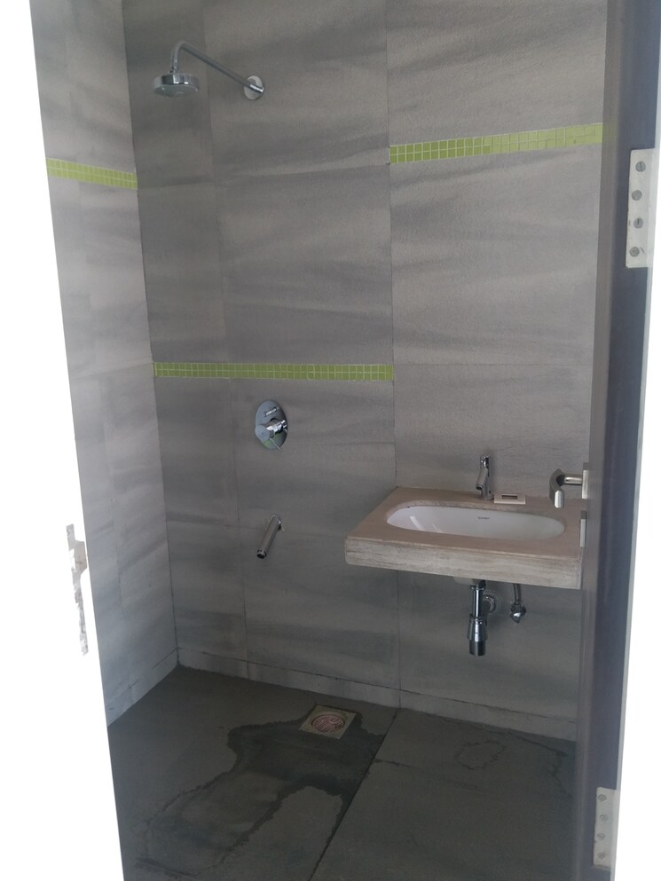 Bathroom, vijay-orion-ii 4 Bedroom 200 Sq.Yd. Apartment In Ghodbunder Road Thane 6431841