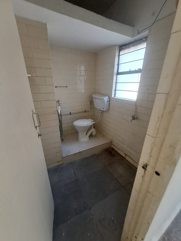 Bathroom, kolte-patil-elburz-hills-dales 3 Bedroom 2030 Sq.Ft. Apartment In Nibm Pune 6432835