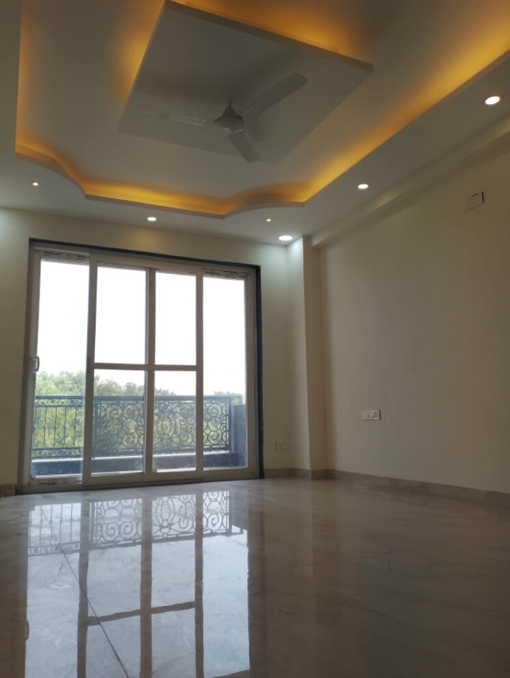 Room, palam vihar 3 Bedroom 270 Sq.Yd. Builder Floor In Palam Vihar Gurgaon 6436746