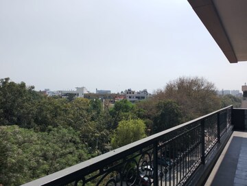 Balcony in 3 BHK Builder Floor at Palam Vihar – for Rent