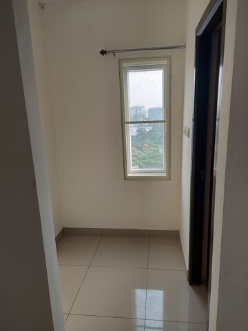 Room in 2 BHK Apartment at VGN Fairmont, Guindy – for Rent