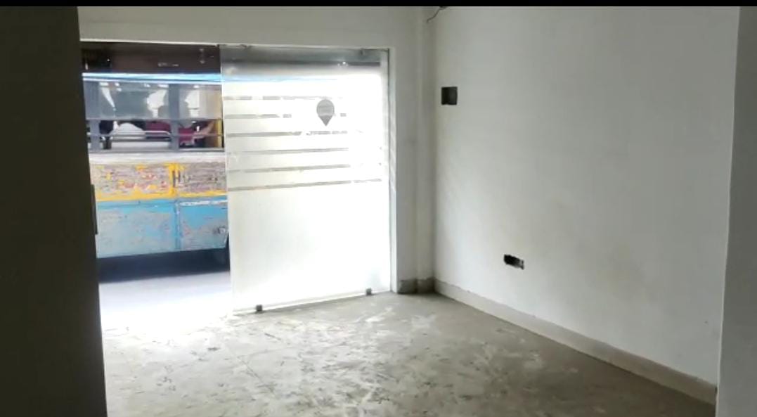 Resale Commercial Showroom 1500 Sq.Ft. in Park Street Kolkata 6341241
