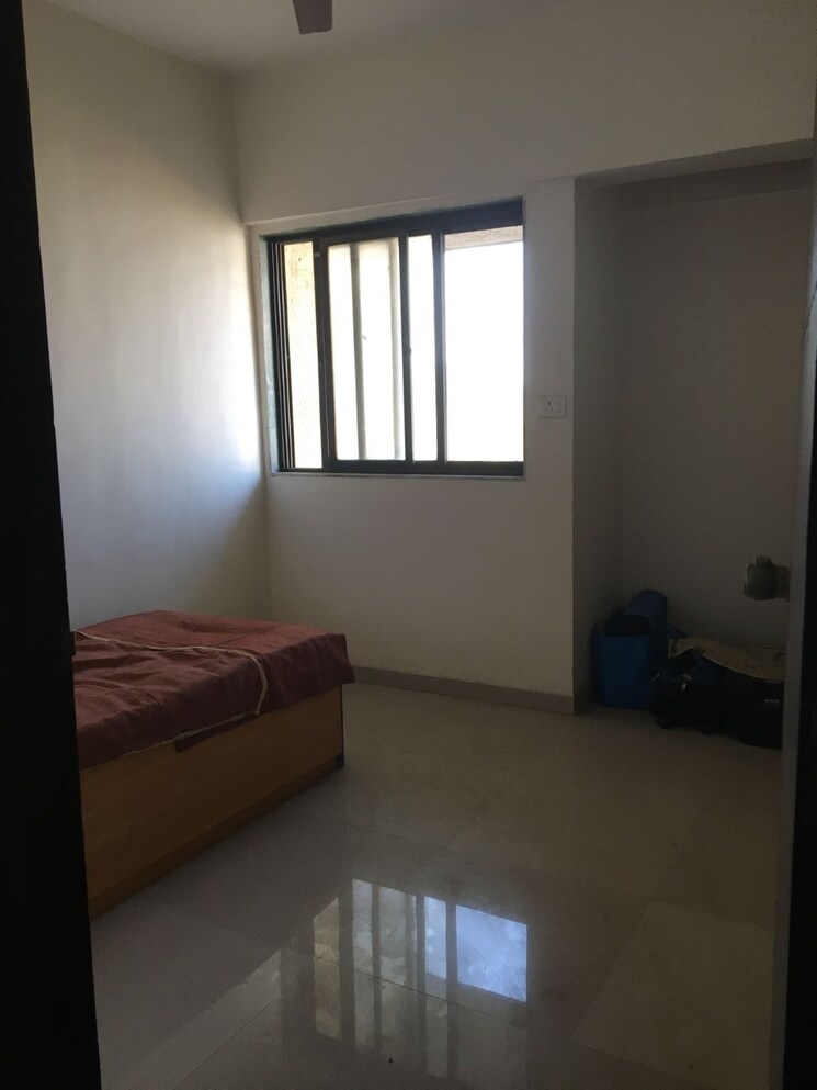 Room, sapta-green-acres-iii 3 Bedroom 800 Sq.Ft. Apartment In Ghodbunder Road Thane 6439498