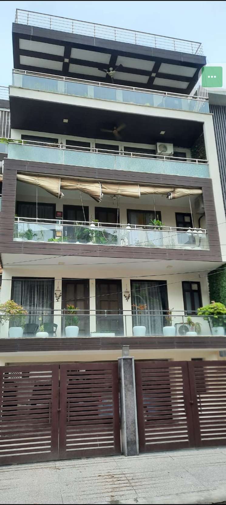 3 Bedroom 250 Sq.Yd. Builder Floor in Sector 57 Gurgaon