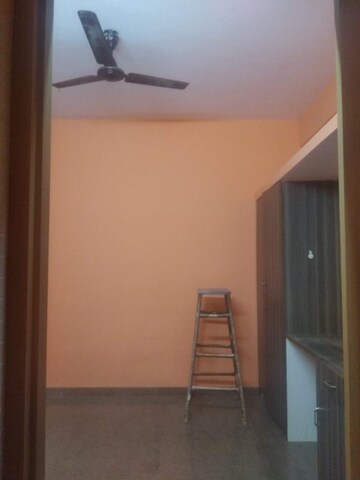 Room in 2 BHK Builder Floor at Reliable Lake Dew Residency, Haralur Road – for Rent
