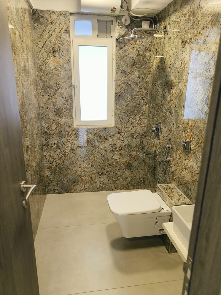 Bathroom, concrete-sai-sansar 3 Bedroom 1225 Sq.Ft. Apartment In Chembur Mumbai 6441366